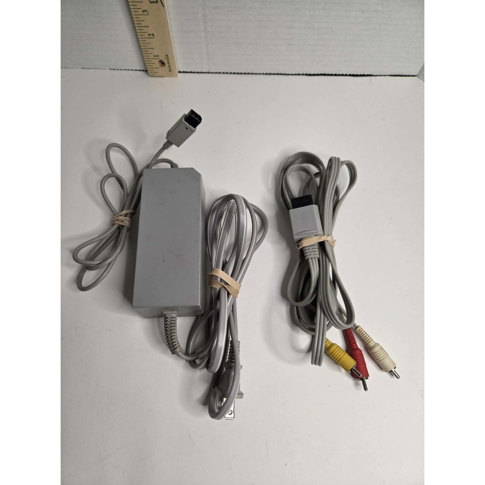 Nintendo Wii Cord Set Power Cord & AV Cable  Bundle Genuine OEM Original